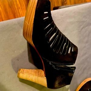 Paul Green Open Toe Heels